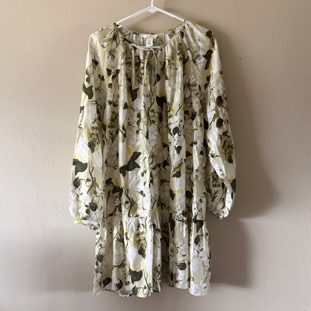 H&M Shimmer Floral Loose Fit Pearl Tie Neck Balloon Sleeves Flounce Dress size M